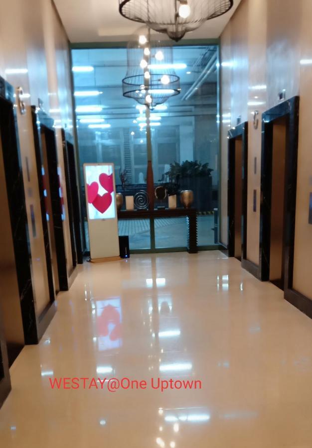 One Uptown Opposite Of Grandhyatt Hotel Manila Taguig City Ngoại thất bức ảnh